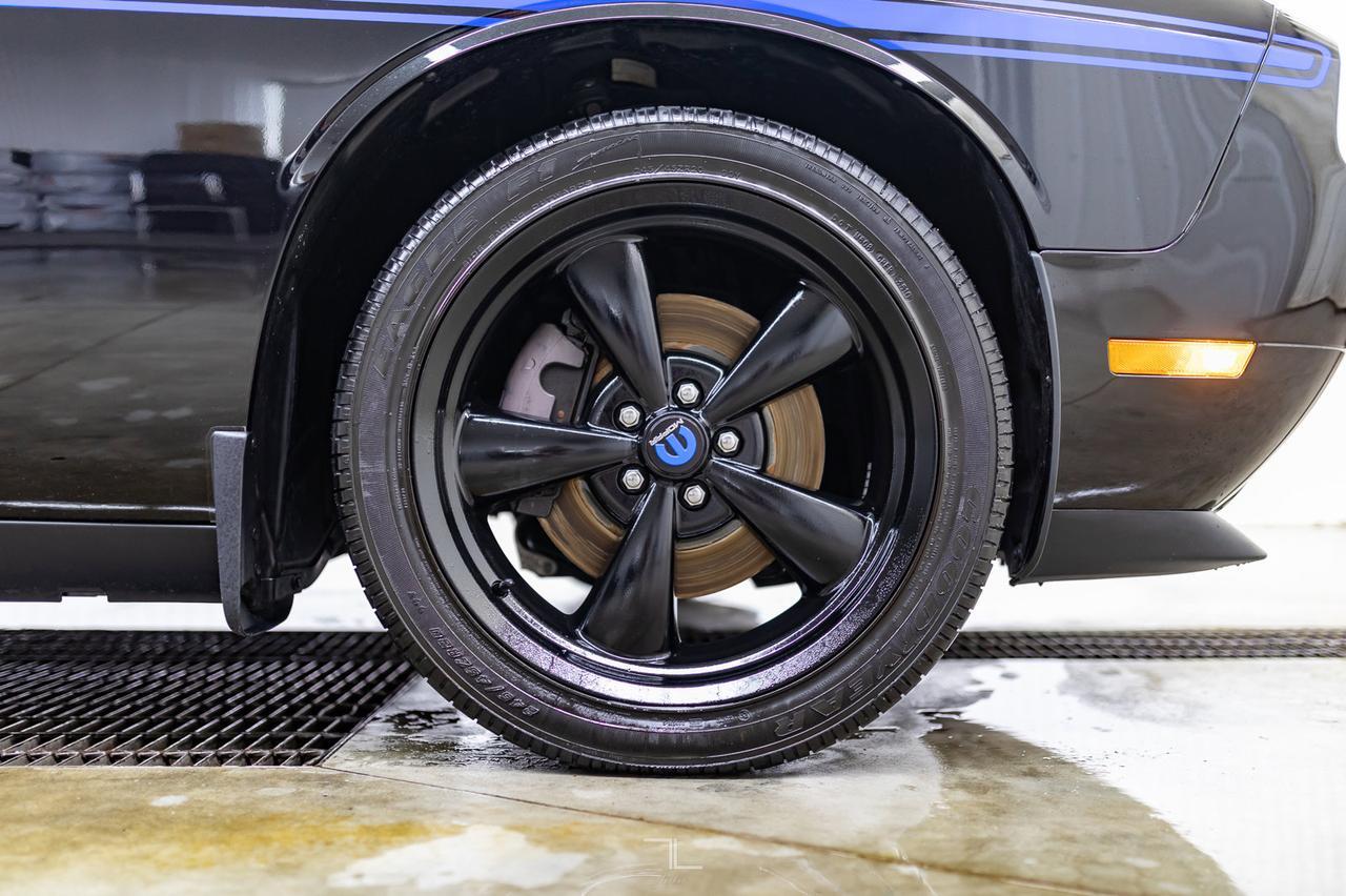 2010 Dodge Challenger R/T Mopar Edition Manual 68/100 Leather Roof Nav Red Deer AB