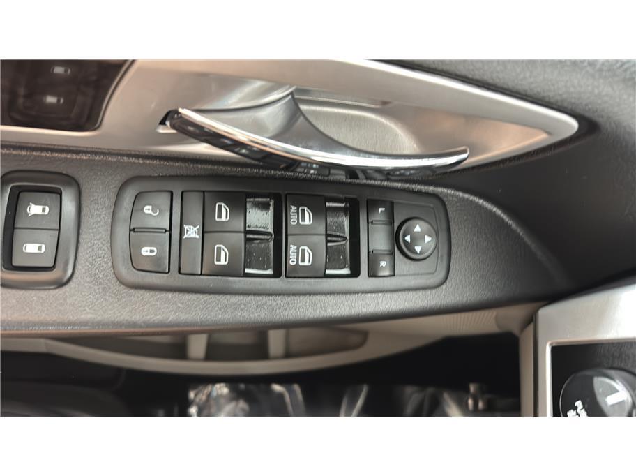 2010 Dodge Grand Caravan Passenger SXT Minivan 4D Folsom CA