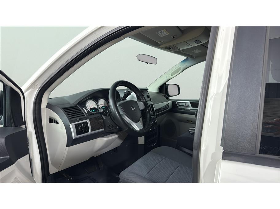 2010 Dodge Grand Caravan Passenger SXT Minivan 4D Folsom CA