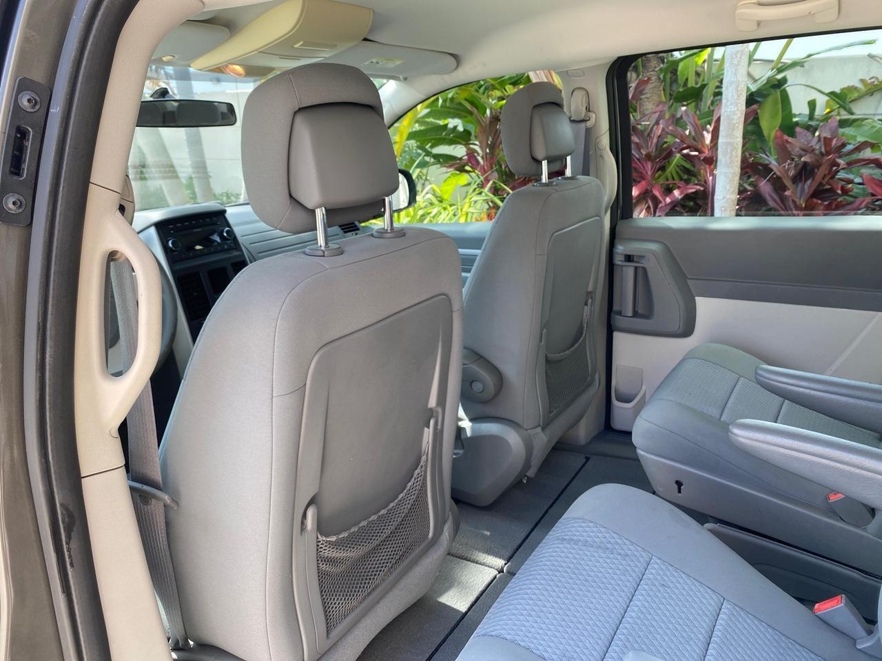 2010 Dodge Grand Caravan SE LOW MILES 36,541 Pompano Beach FL