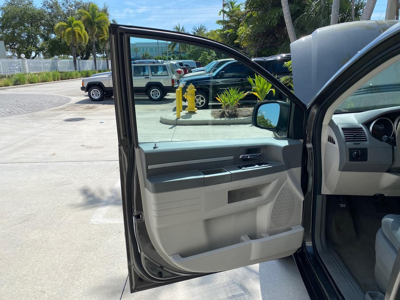 2010 Dodge Grand Caravan SE LOW MILES 36,541 Pompano Beach FL