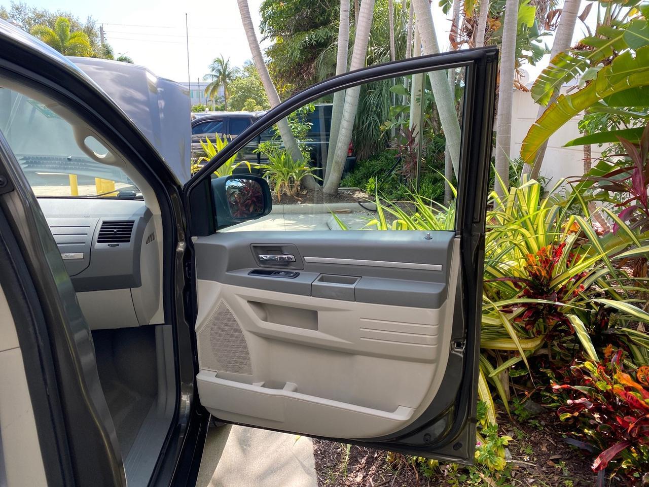 2010 Dodge Grand Caravan SE LOW MILES 36,541 Pompano Beach FL
