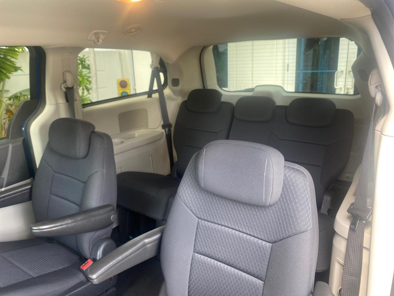 2010 Dodge Grand Caravan SE LOW MILES 38,027 1 OWNER Pompano Beach FL