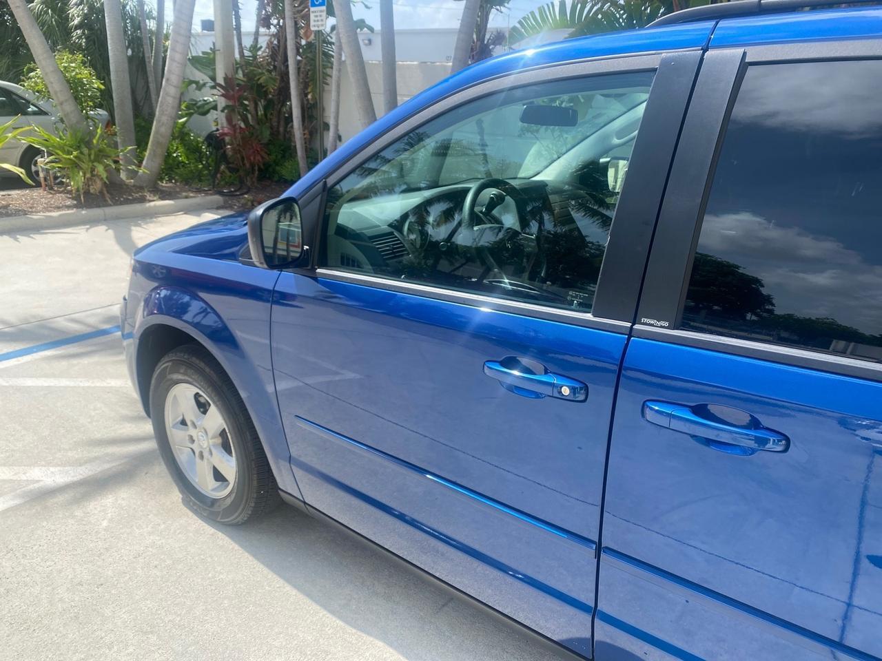 2010 Dodge Grand Caravan SE LOW MILES 38,027 1 OWNER Pompano Beach FL