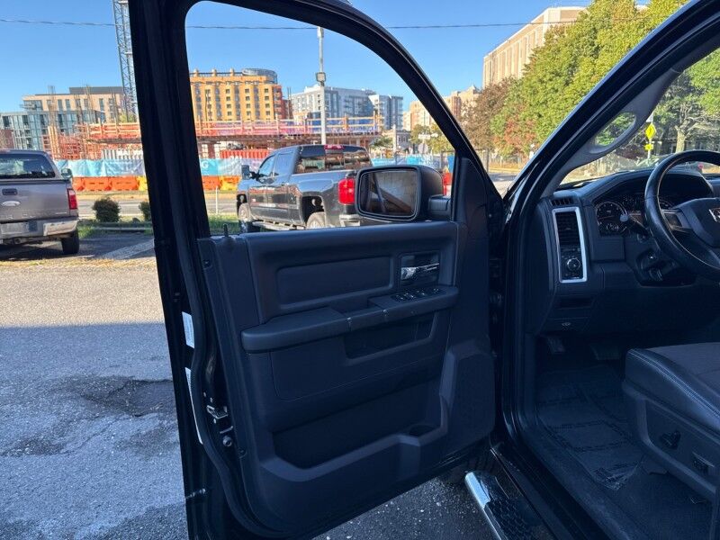 2010 Dodge Ram 1500 Sport Quad Cab 4WD w/ Quick Order Package 26L Sport Arlington VA