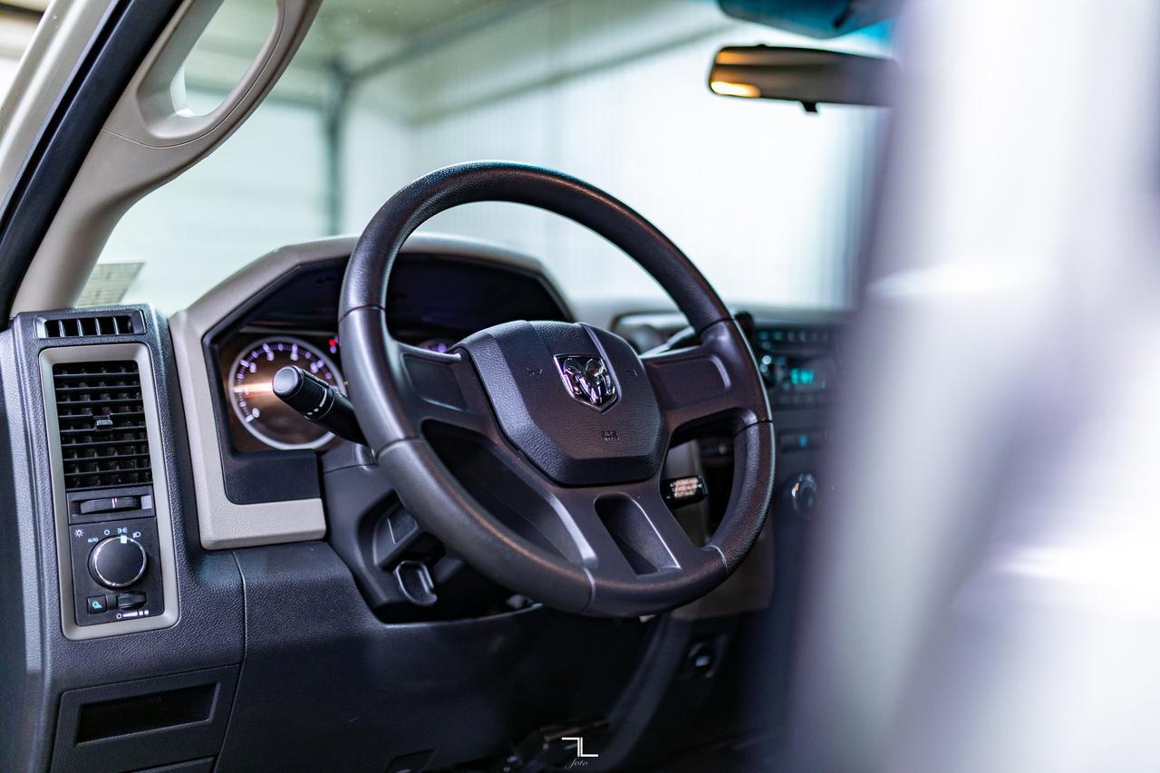 2010 Dodge Ram 2500 4x4 Crew Cab ST HEMI Red Deer AB