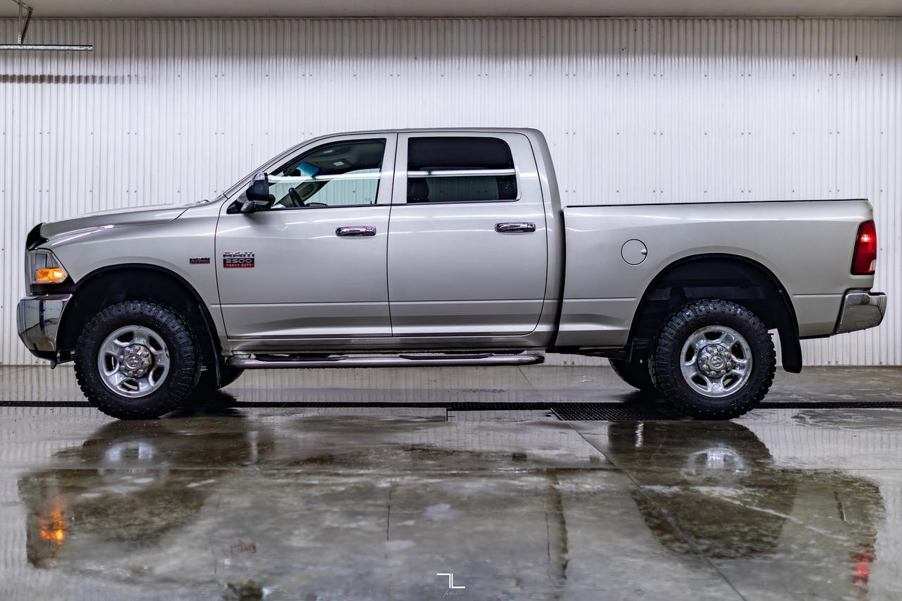 2010 Dodge Ram 2500 4x4 Crew Cab ST HEMI Red Deer AB