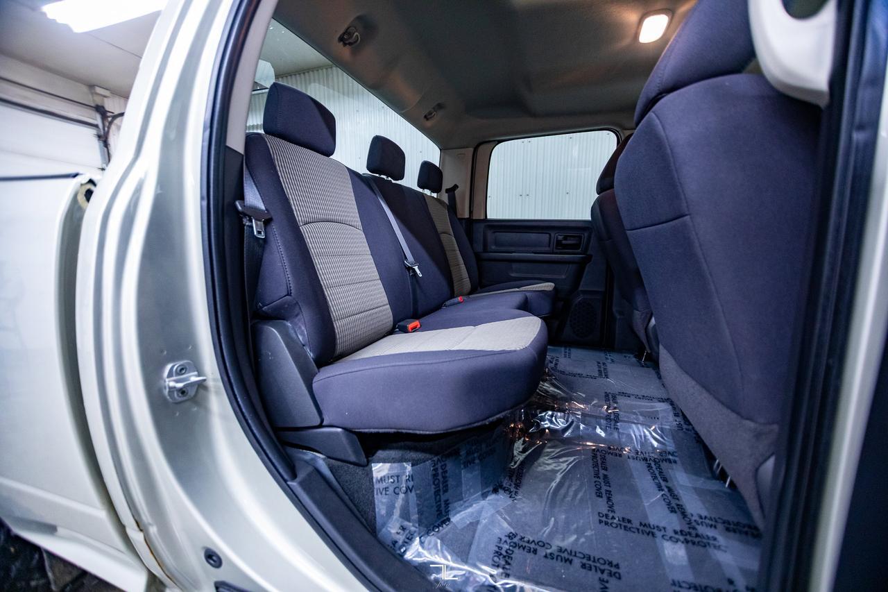 2010 Dodge Ram 2500 4x4 Crew Cab ST HEMI Red Deer AB