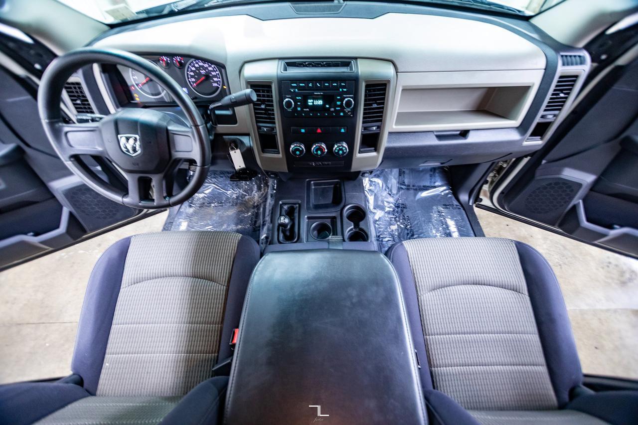 2010 Dodge Ram 2500 4x4 Crew Cab ST HEMI Red Deer AB