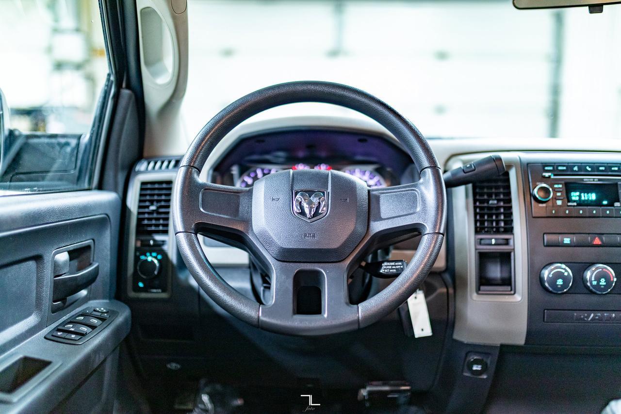 2010 Dodge Ram 2500 4x4 Crew Cab ST HEMI Red Deer AB