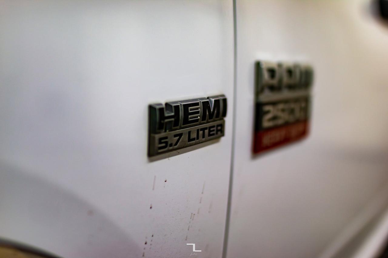 2010 Dodge Ram 2500 4x4 Crew Cab STX HEMI Red Deer AB