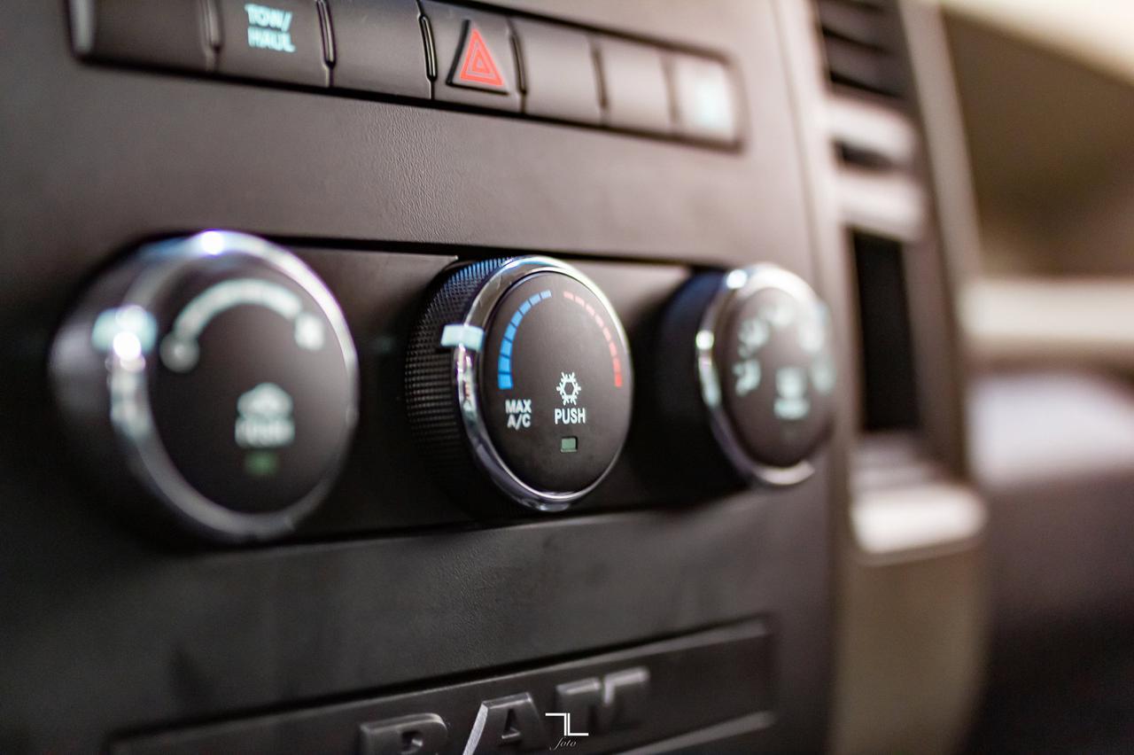 2010 Dodge Ram 2500 4x4 Crew Cab STX HEMI Red Deer AB