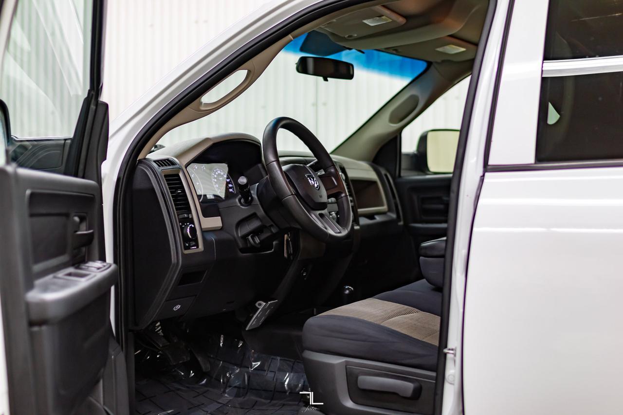 2010 Dodge Ram 2500 4x4 Crew Cab STX HEMI Red Deer AB