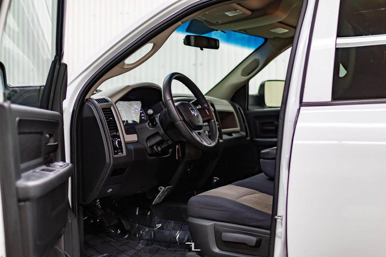 2010 Dodge Ram 2500 4x4 Crew Cab STX HEMI Red Deer AB