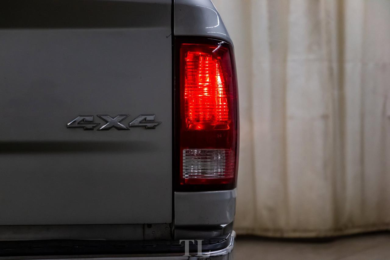 2010 Dodge Ram 2500 4x4 Mega Cab SLT HEMI Red Deer AB