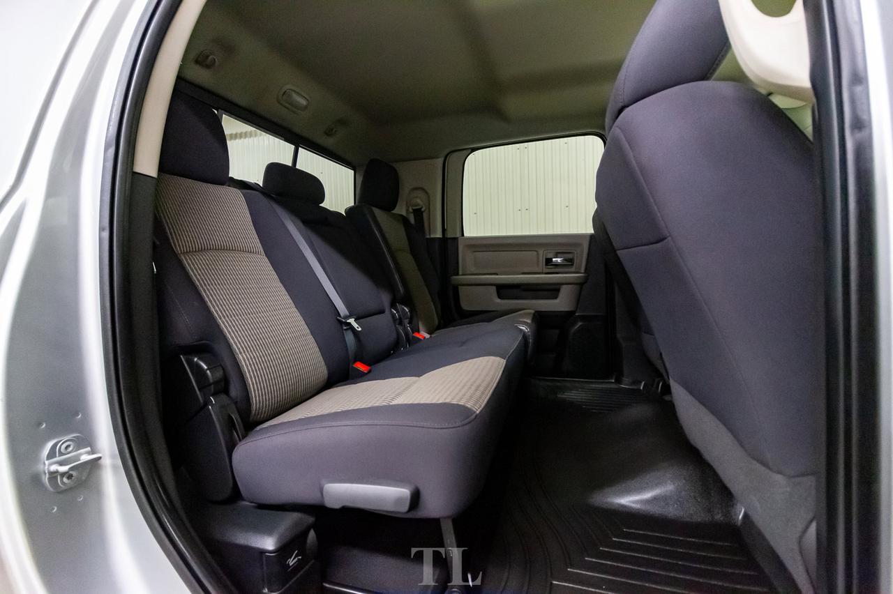 2010 Dodge Ram 2500 4x4 Mega Cab SLT HEMI Red Deer AB