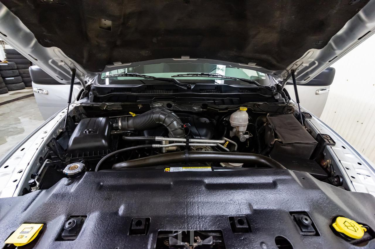 2010 Dodge Ram 2500 4x4 Mega Cab SLT HEMI Red Deer AB