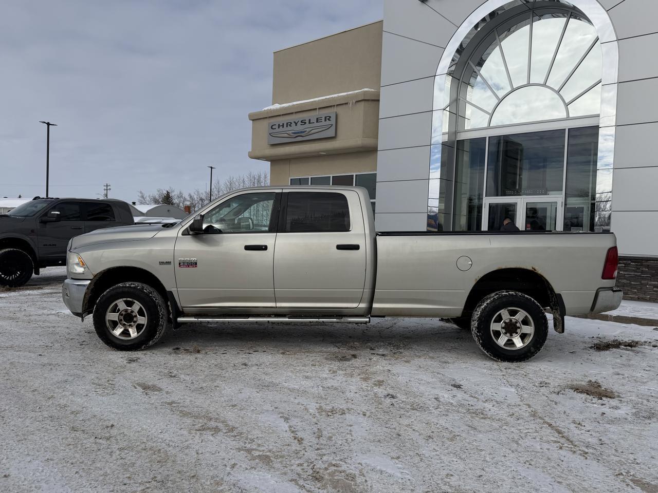2010 Dodge Ram 2500 SLT Crew Cab 4x4 | Blowout Special | V8 HEMI | Power Windows | Cruise Control | Keyless Entry Redwater AB