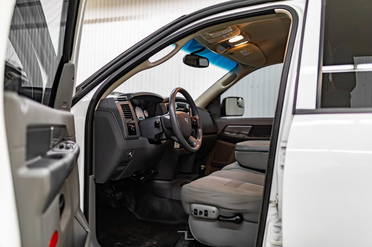 2010 Dodge Ram 3500 4x4 Quad Cab SLT Diesel Deck Red Deer AB