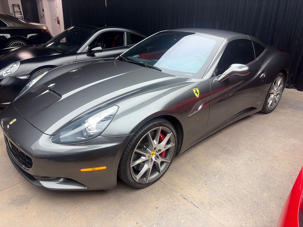 2010 Ferrari California Base