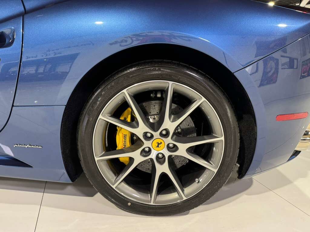 2010 Ferrari California Blu Mirabeau paint Fort Lauderdale FL