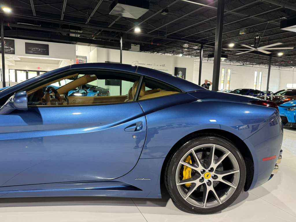 2010 Ferrari California Blu Mirabeau paint Fort Lauderdale FL