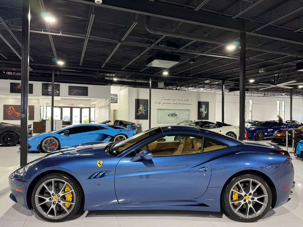 2010 Ferrari California Blu Mirabeau paint Fort Lauderdale FL
