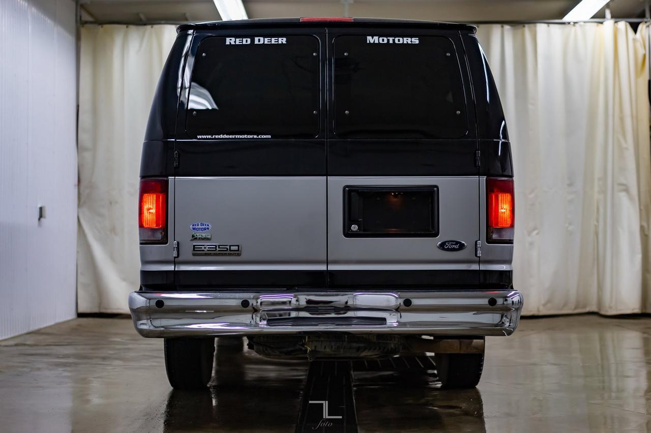 2010 Ford E-350 Extended XLT 15 Passenger Red Deer AB