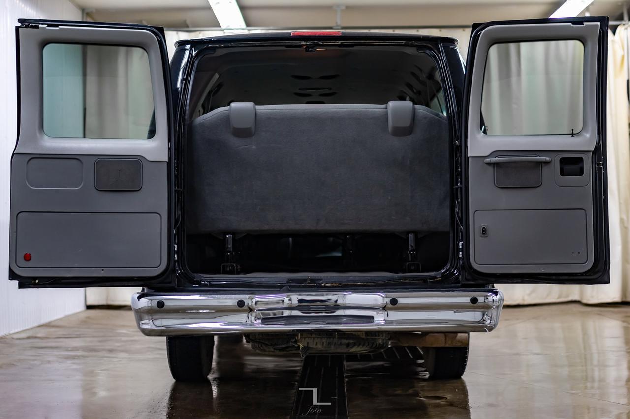 2010 Ford E-350 Extended XLT 15 Passenger Red Deer AB