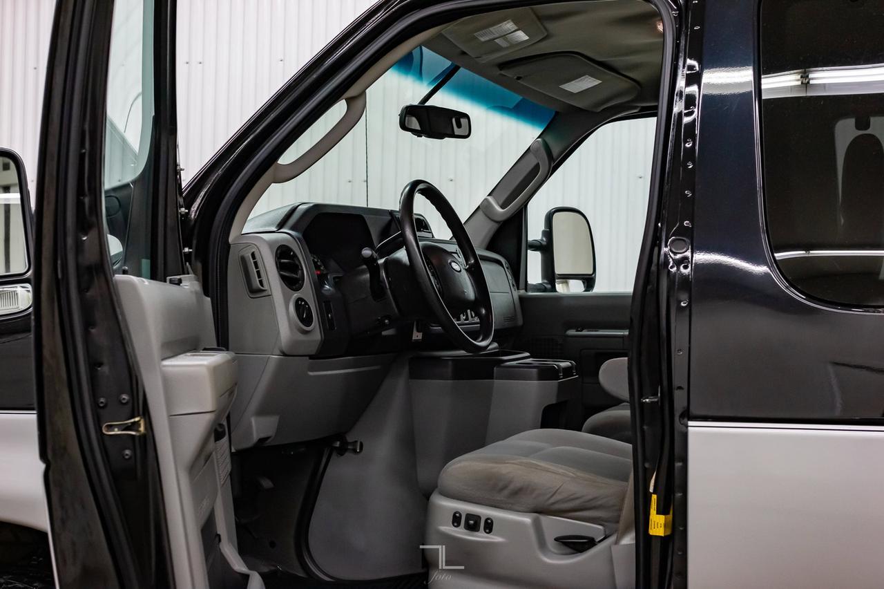 2010 Ford E-350 Extended XLT 15 Passenger Red Deer AB