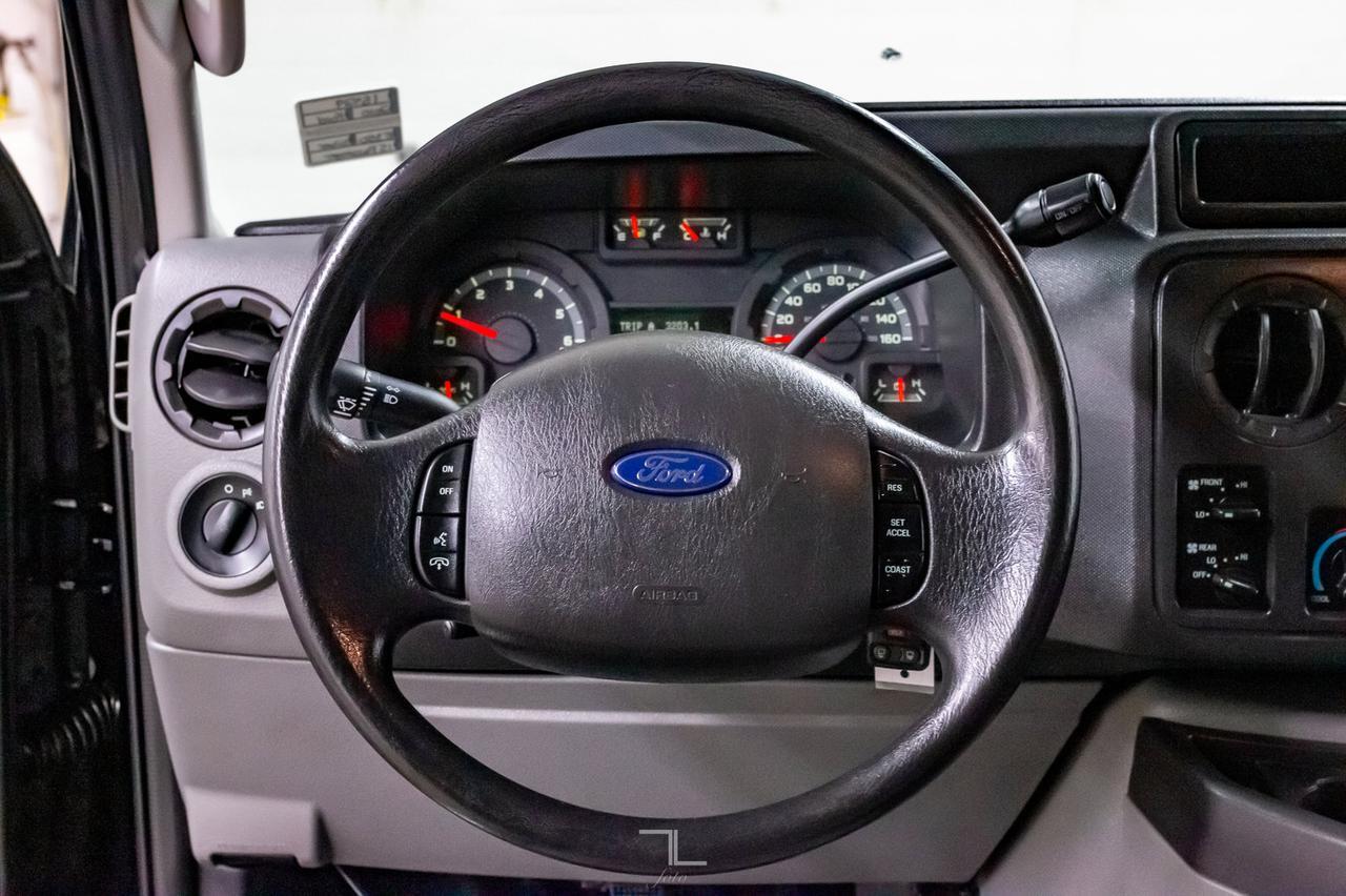 2010 Ford E-350 Extended XLT 15 Passenger Red Deer AB