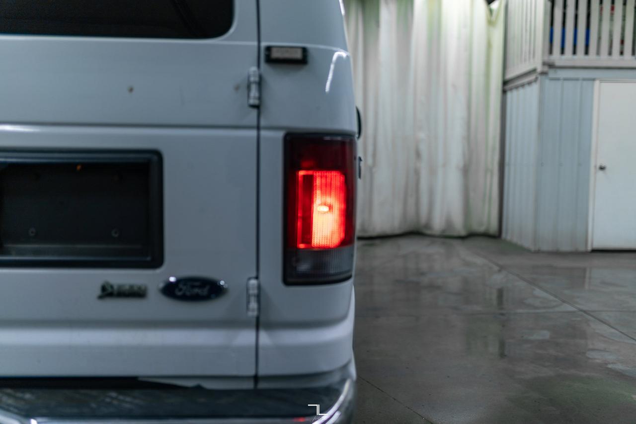 2010 Ford E-350 XL 12 Passenger Van Red Deer AB