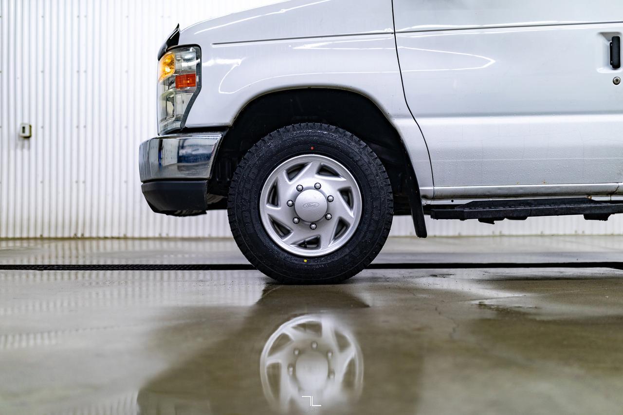 2010 Ford E-350 XL 12 Passenger Van Red Deer AB