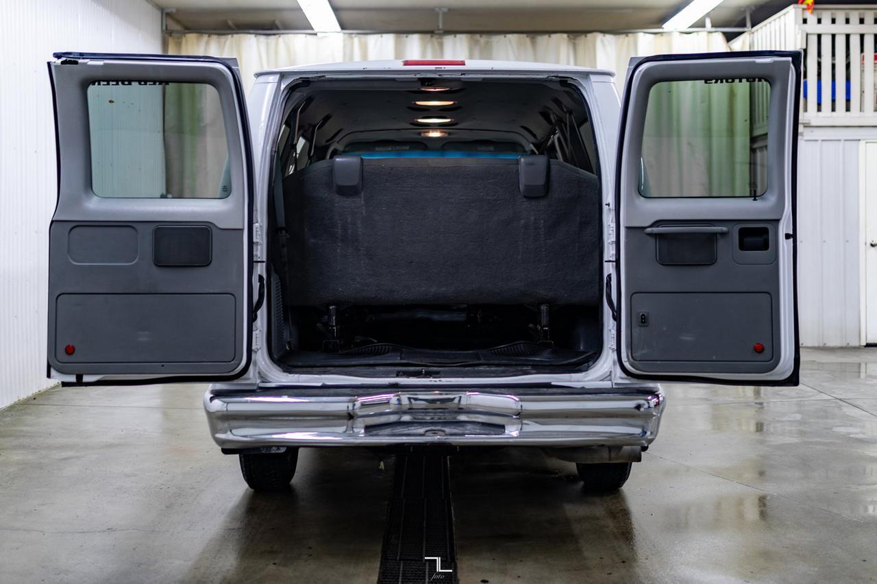 2010 Ford E-350 XL 12 Passenger Van Red Deer AB