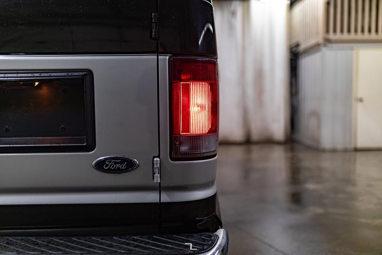 2010 Ford E-350 XLT 15 Passenger Van Red Deer AB