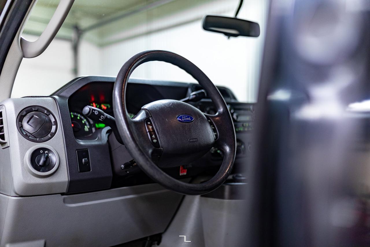 2010 Ford E-350 XLT 15 Passenger Van Red Deer AB