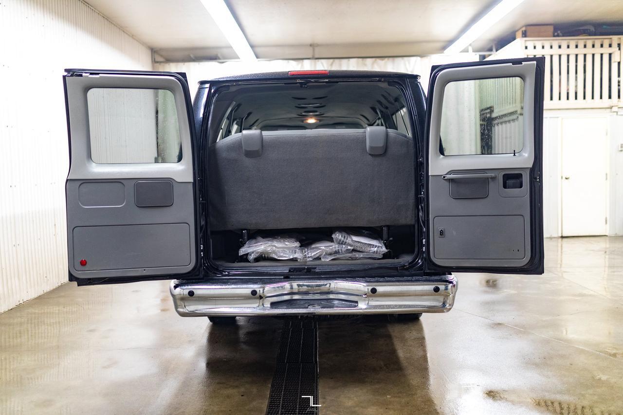 2010 Ford E-350 XLT 15 Passenger Van Red Deer AB