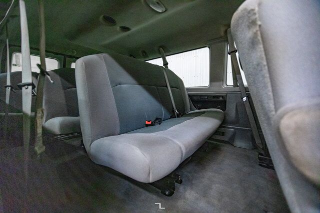 2010 Ford E-350 XLT 15 Passenger Van Red Deer AB