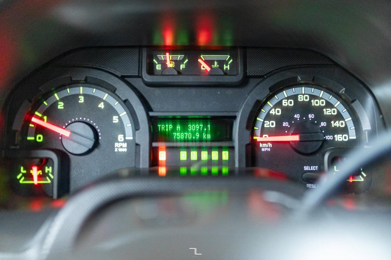 2010 Ford E-350 XLT 15 Passenger Van Red Deer AB