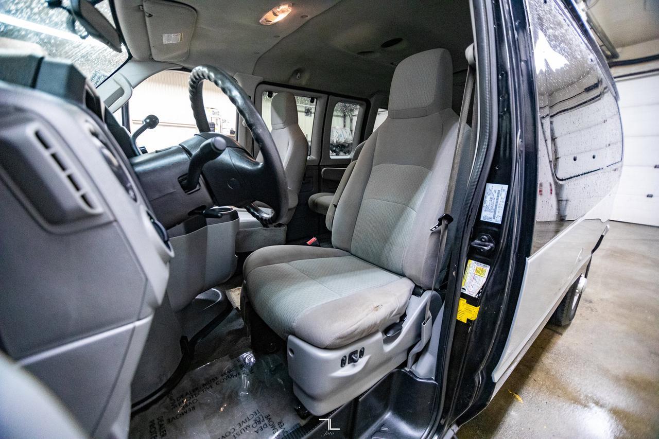 2010 Ford E-350 XLT 15 Passenger Van Red Deer AB