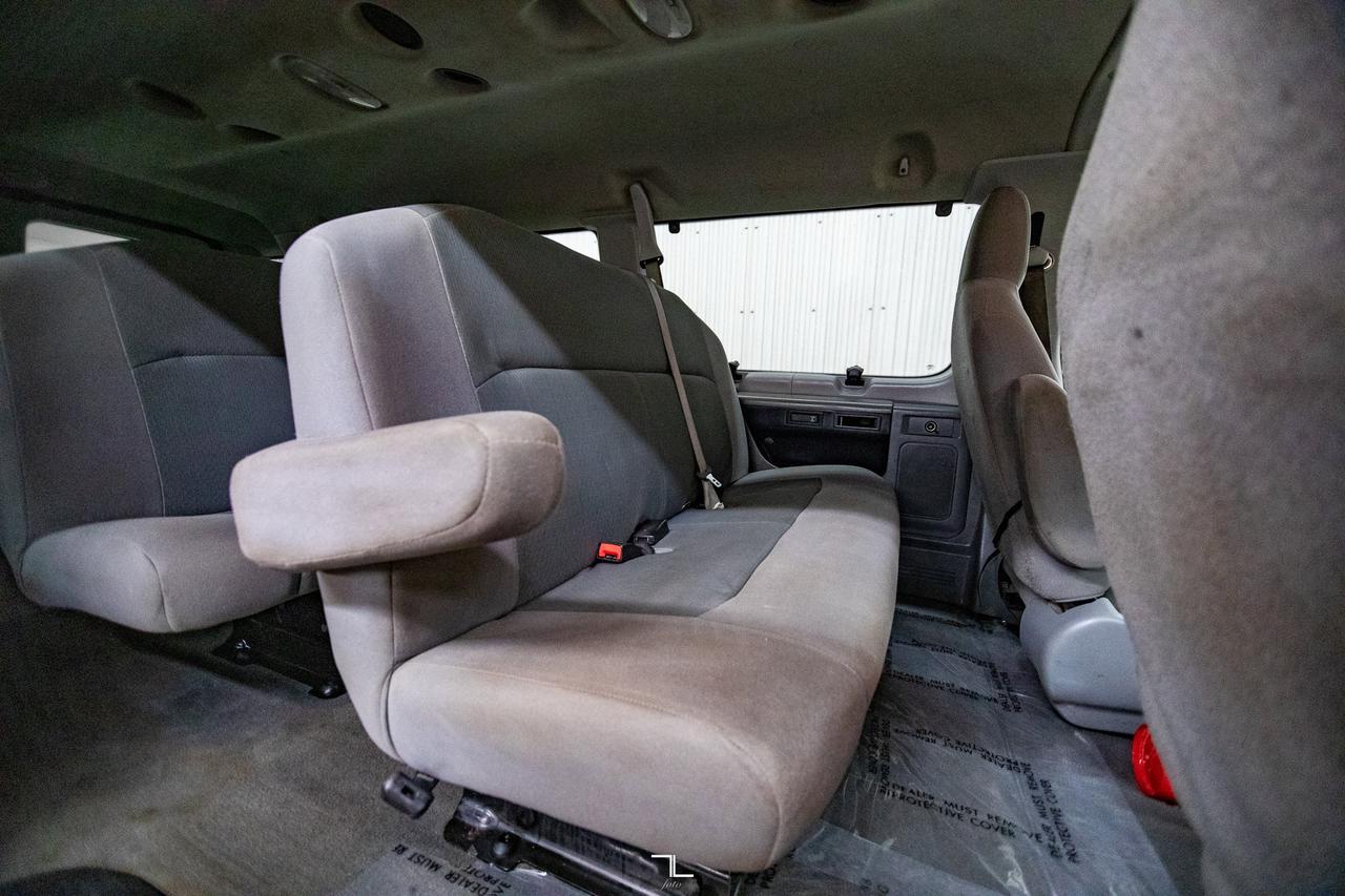 2010 Ford E-350 XLT 15 Passenger Van Red Deer AB