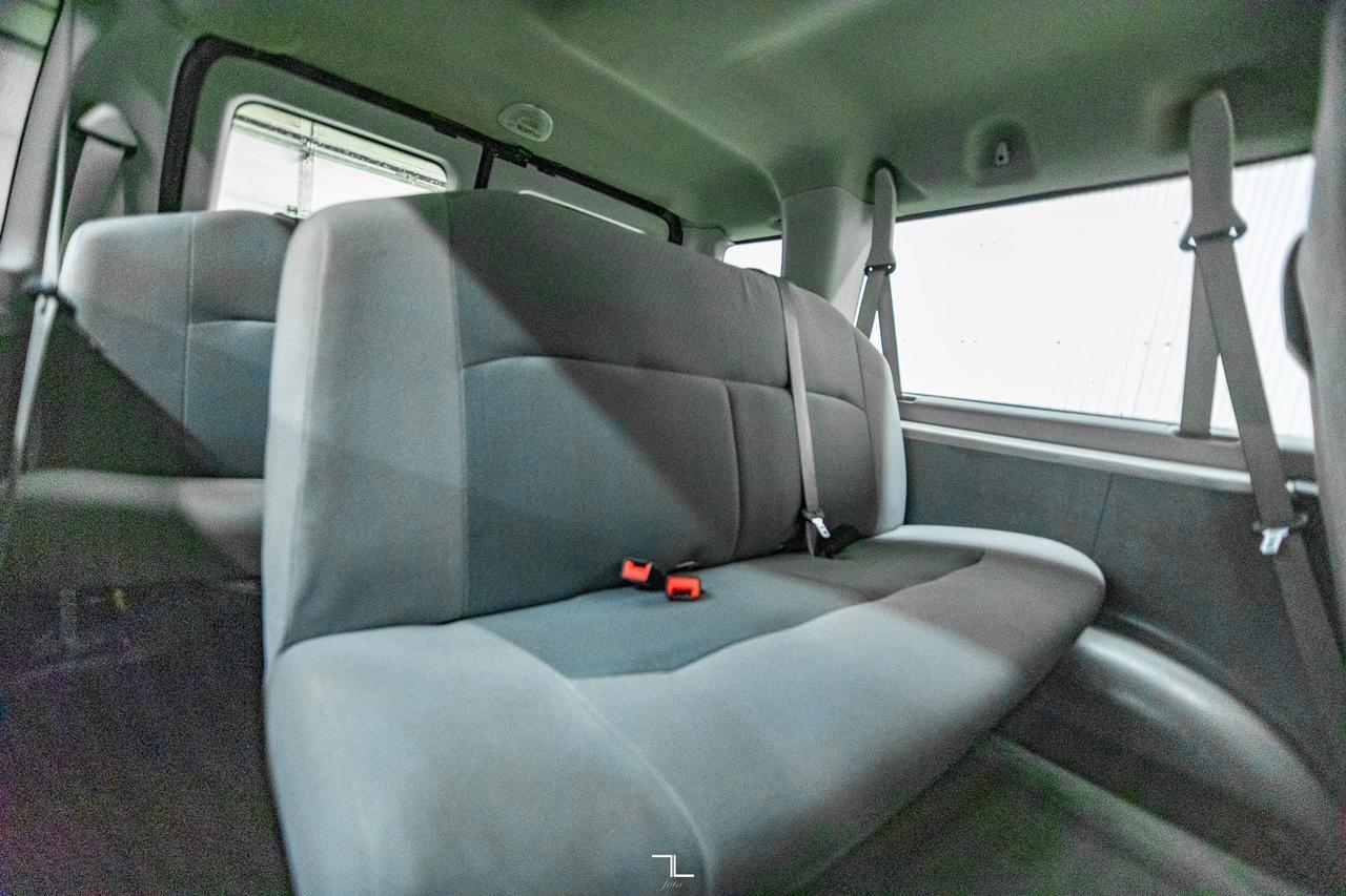 2010 Ford E-350 XLT 15 Passenger Van Red Deer AB