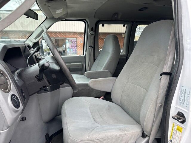 2010 Ford E-350 XLT Extended 13-Passenger Van Ashland VA
