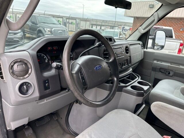 2010 Ford E-350 XLT Extended 13-Passenger Van Ashland VA