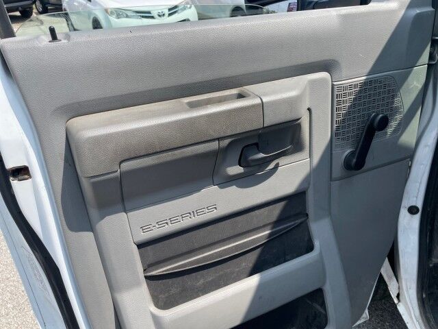 2010 Ford Econoline Cargo Van Commercial Cleveland OH