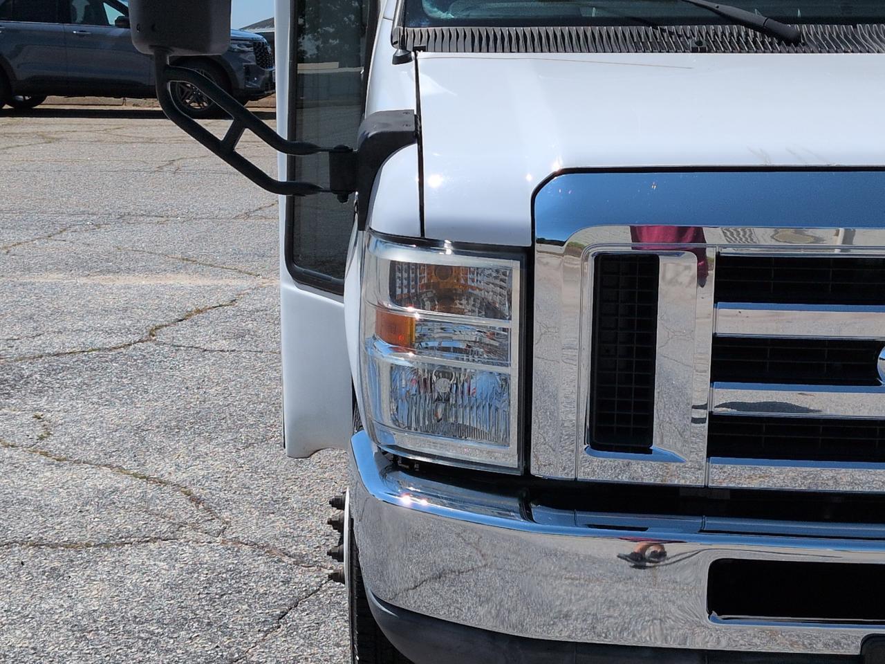 2010 Ford Econoline Commercial Cutaway Winder GA