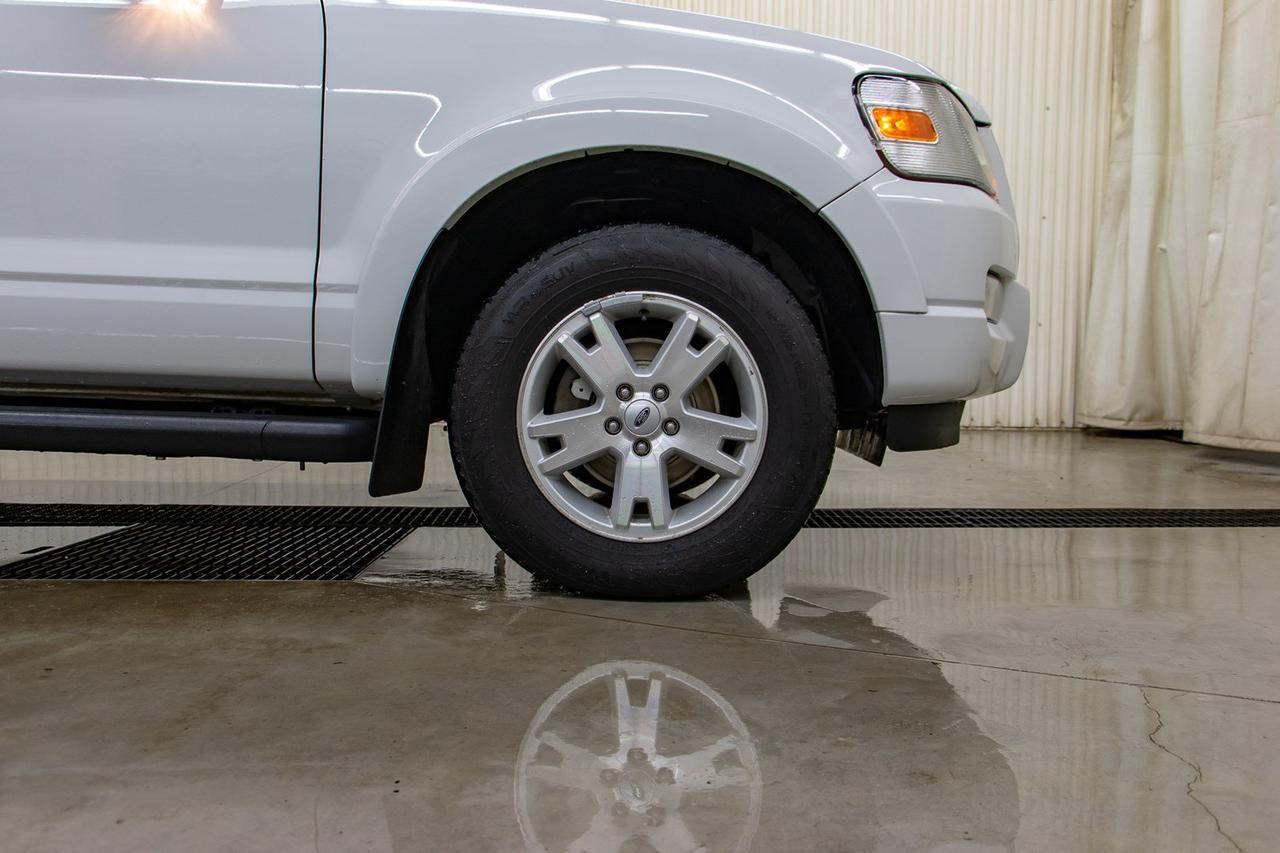 2010 Ford Explorer 4x4 XLT Red Deer AB