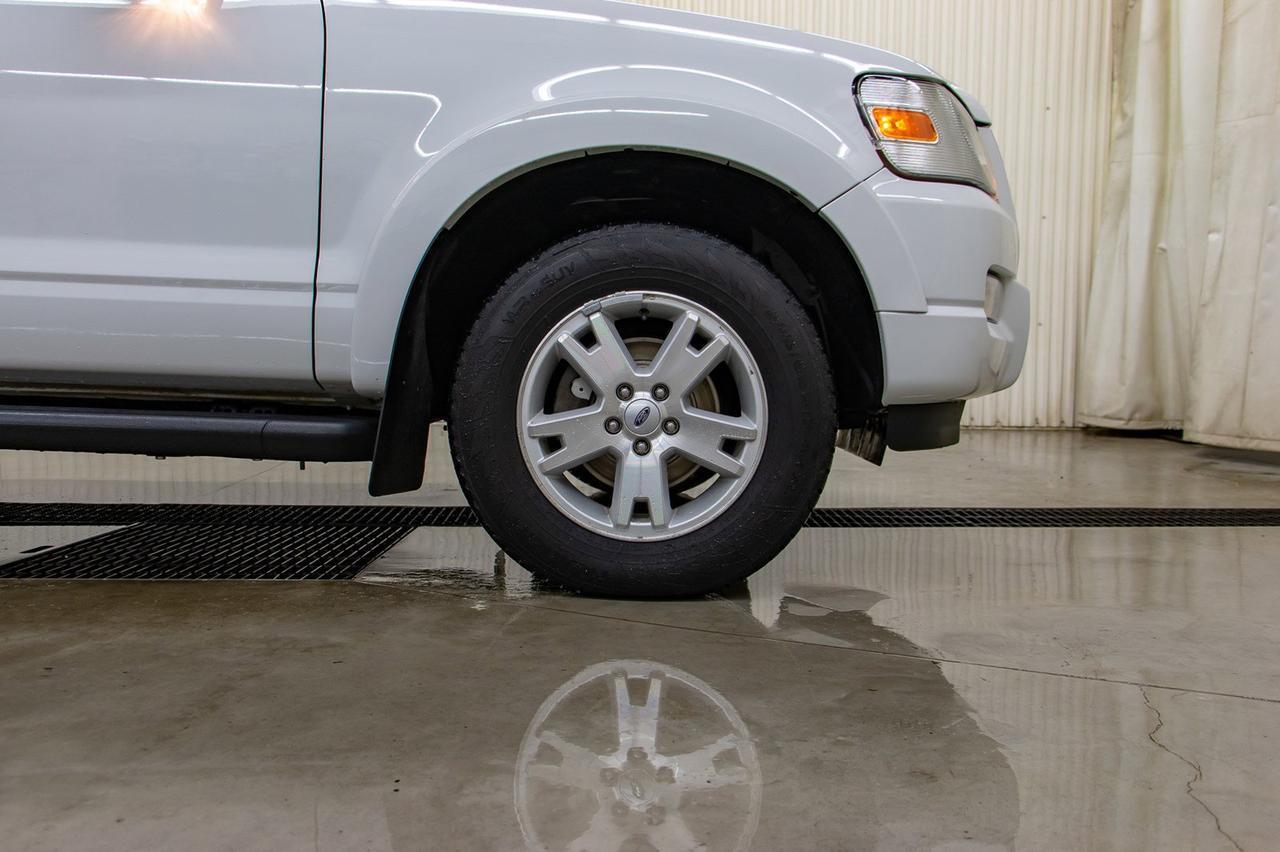 2010 Ford Explorer 4x4 XLT Red Deer AB