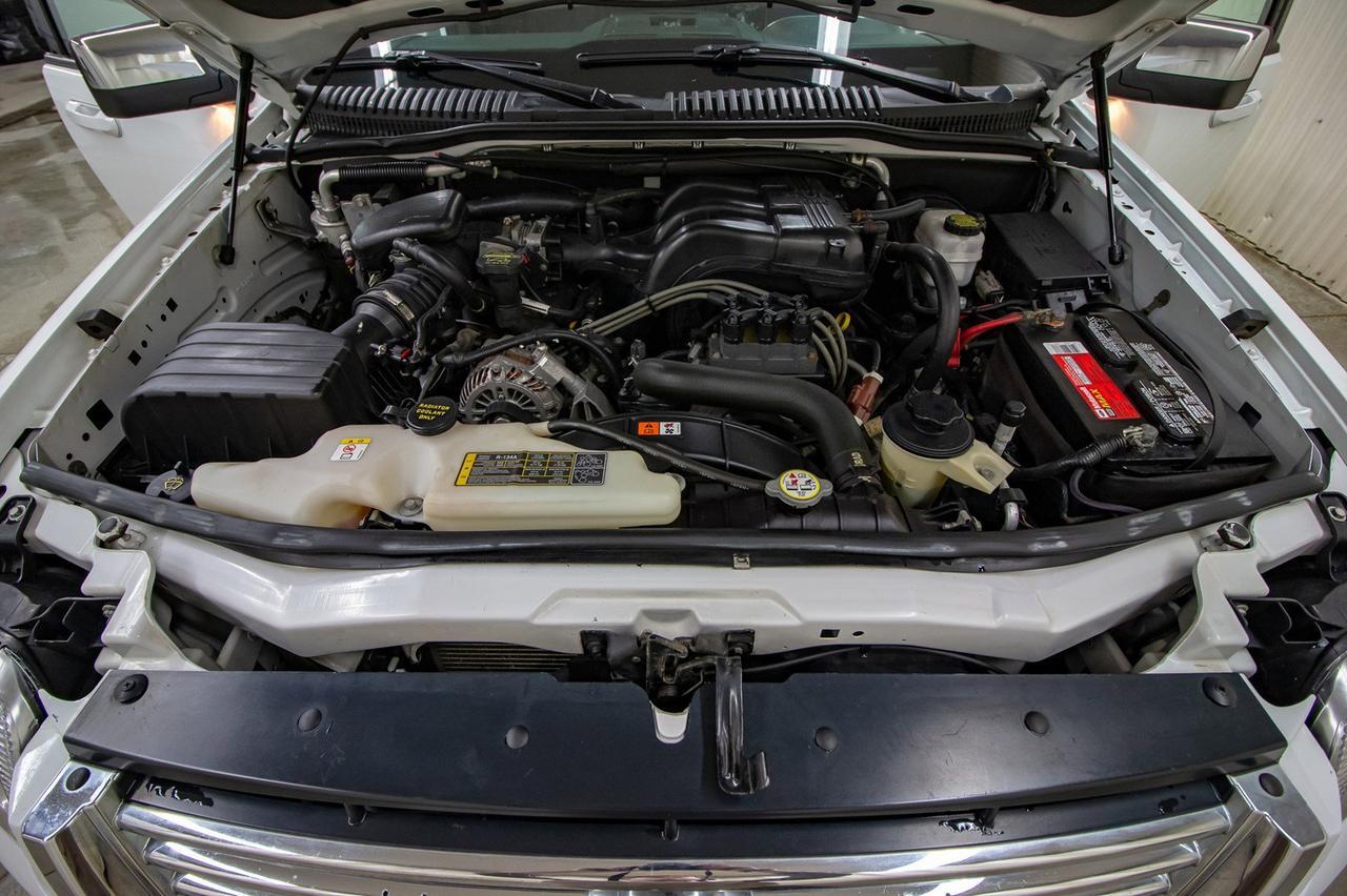 2010 Ford Explorer 4x4 XLT Red Deer AB