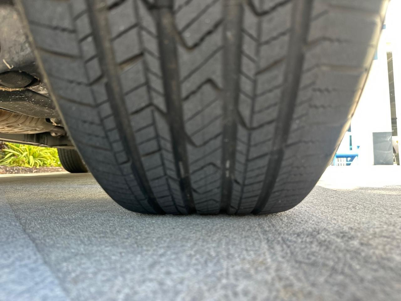 2010 Ford Explorer Eddie Bauer LOW MILES 66,415 1 OWNER Pompano Beach FL